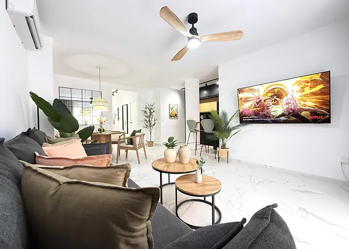Apartmán Sunset - Playa Del Cura, 10 Meters To Beach, Sea View, Centrally Located, Locos